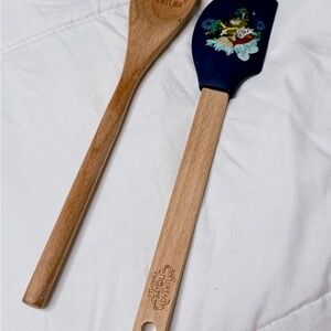 Tiana’s Bayou Adventure Spatula & Spoon Set Disney World Cast‎ Member Exclusive